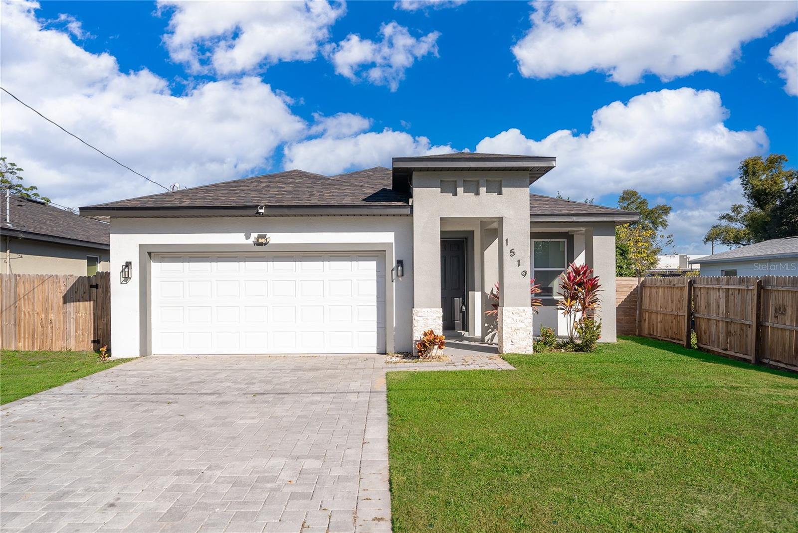 RIO VISTA - Residential