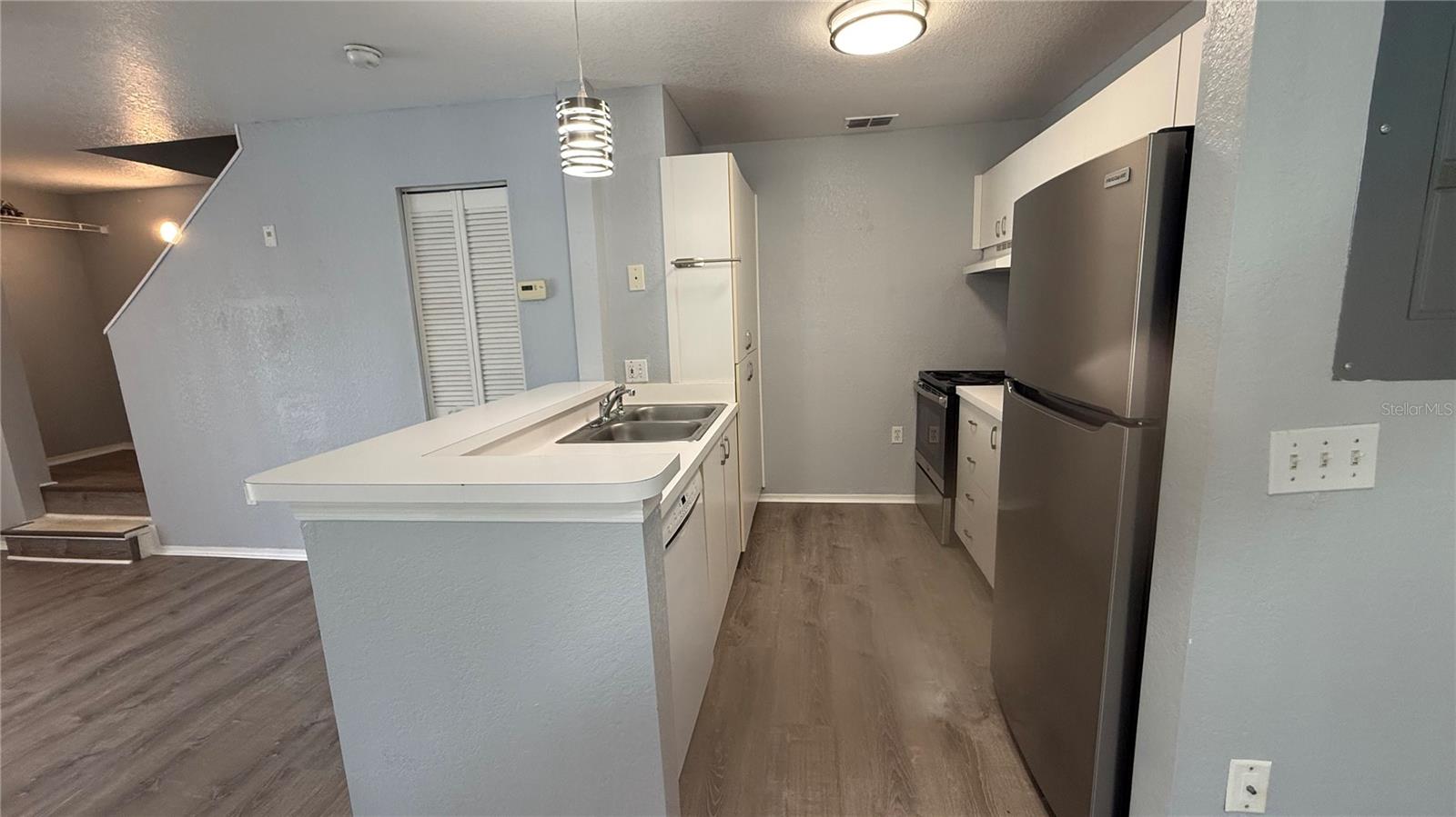 CENTRAL PARK SEC 2 PH 1 - Residential Lease