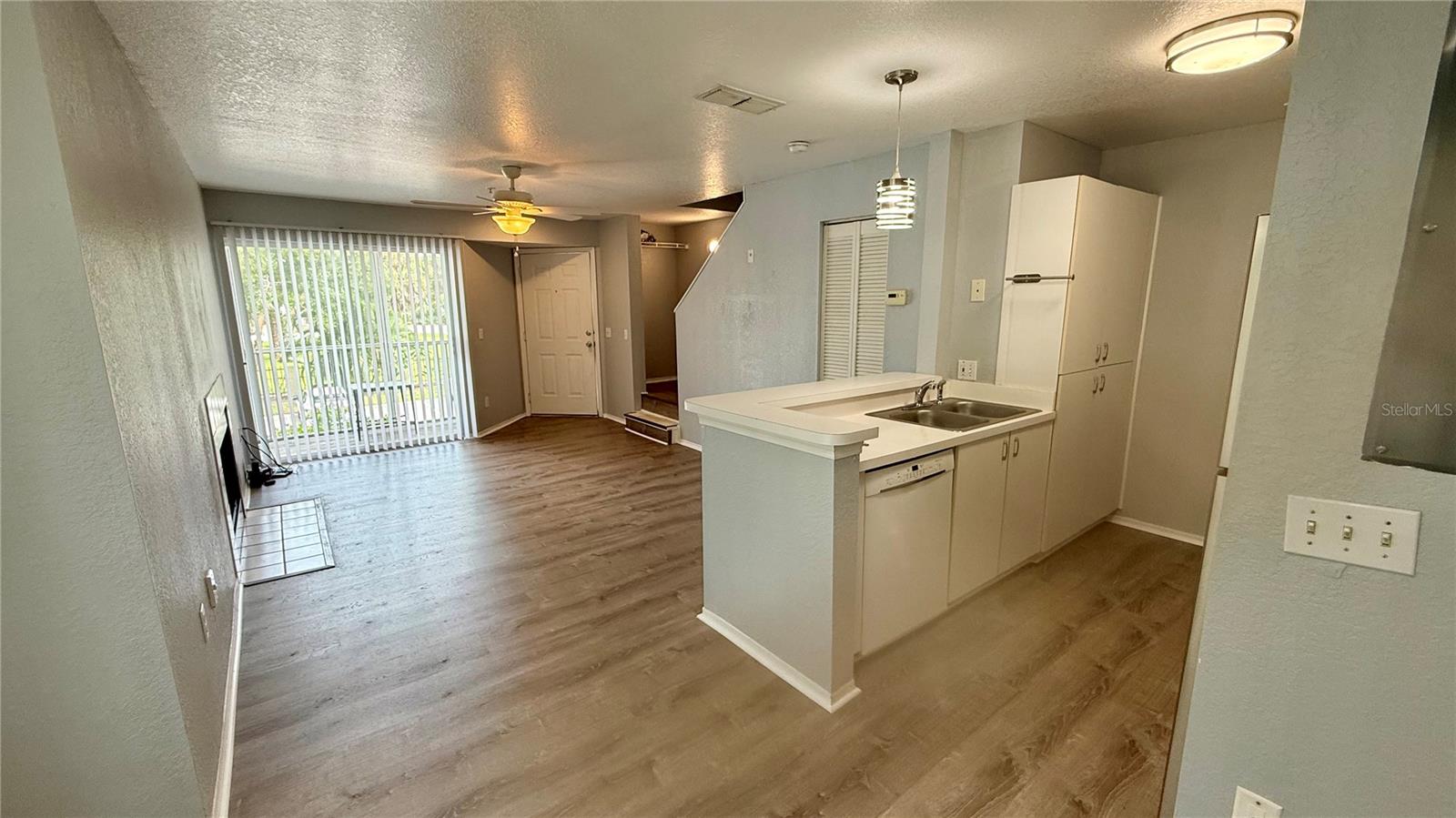 CENTRAL PARK SEC 2 PH 1 - Residential Lease
