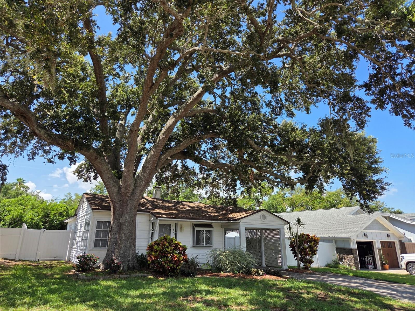 321 WILDWOOD WAY