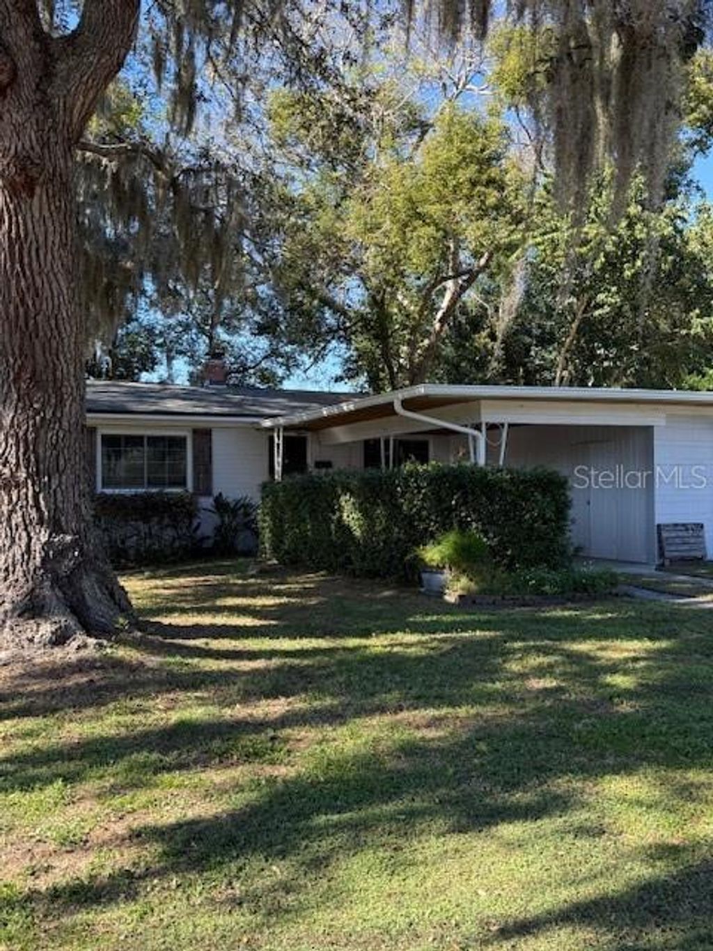 Photo of 736 Essex Place, Orlando, FL 32803 (MLS # O6374717)