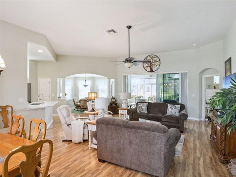 Tiny photo for 5524 Squires Drive, Leesburg, FL 34748 (MLS # G5113023)