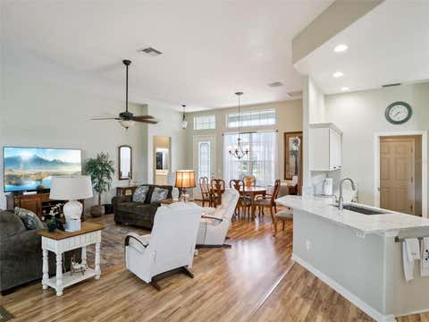 Tiny photo for 5524 Squires Drive, Leesburg, FL 34748 (MLS # G5113023)