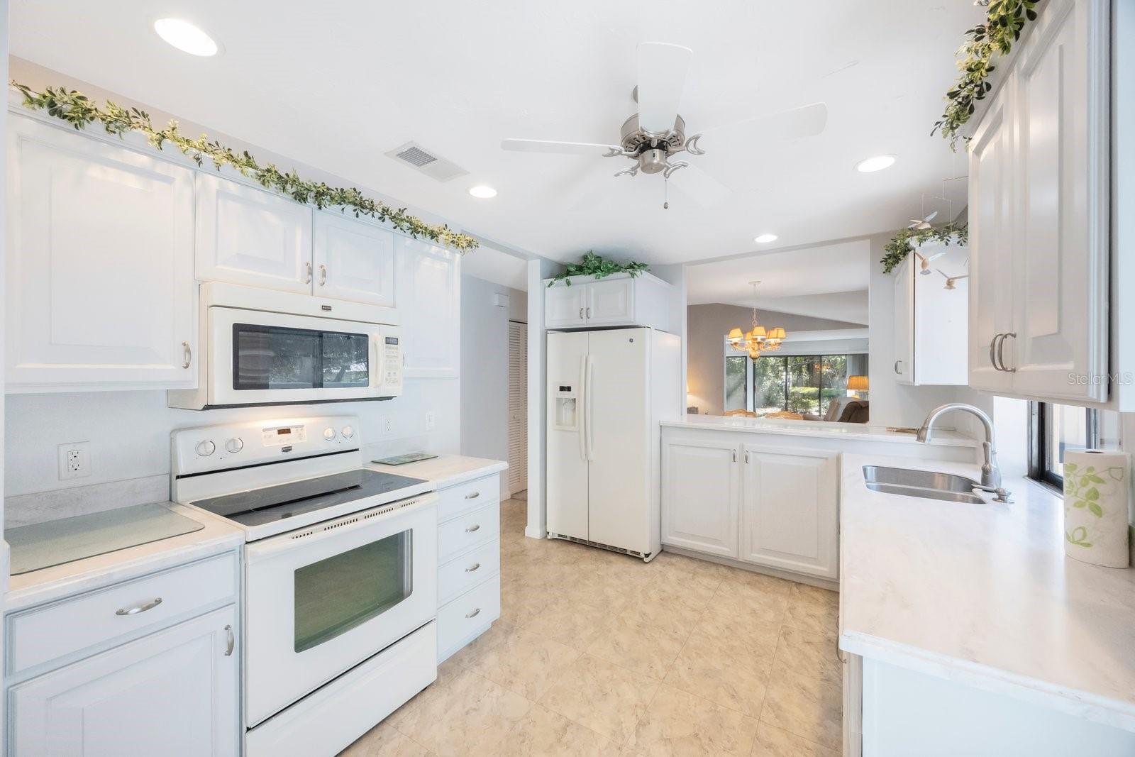 THE VILLAS AT WILD OAK BAY I, II & III - Residential Lease