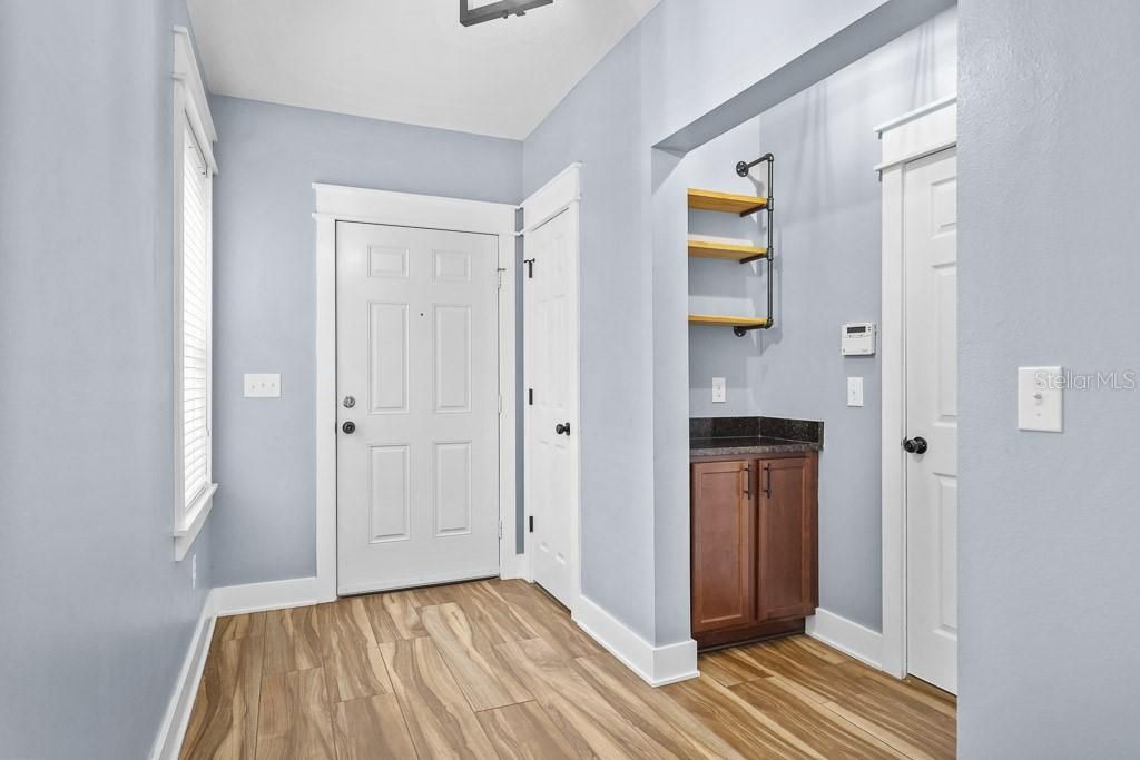 Photo of 16109 Starling Crossing Drive, Lithia, FL 33547 (MLS # TB8495571)