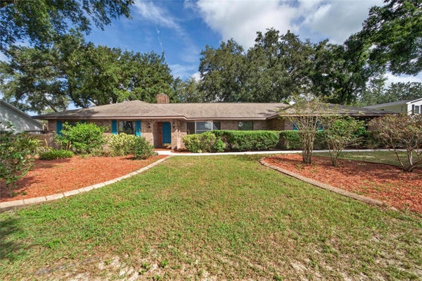 4104 BROOKE DR, VALRICO, FL 33594 - Image fad8ec3208e7623c0a025db53cfcc566/3650867196