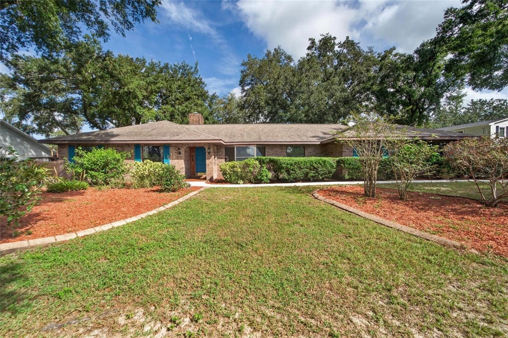 Photo of 4104 Brooke Drive, Valrico, FL 33594 (MLS # TB8549152)