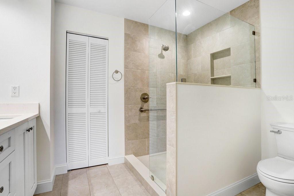 VILLAGE OAKS SEC C - Residential