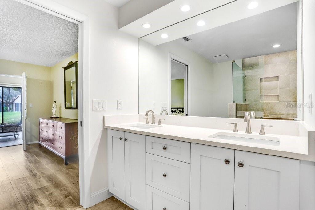 VILLAGE OAKS SEC C - Residential