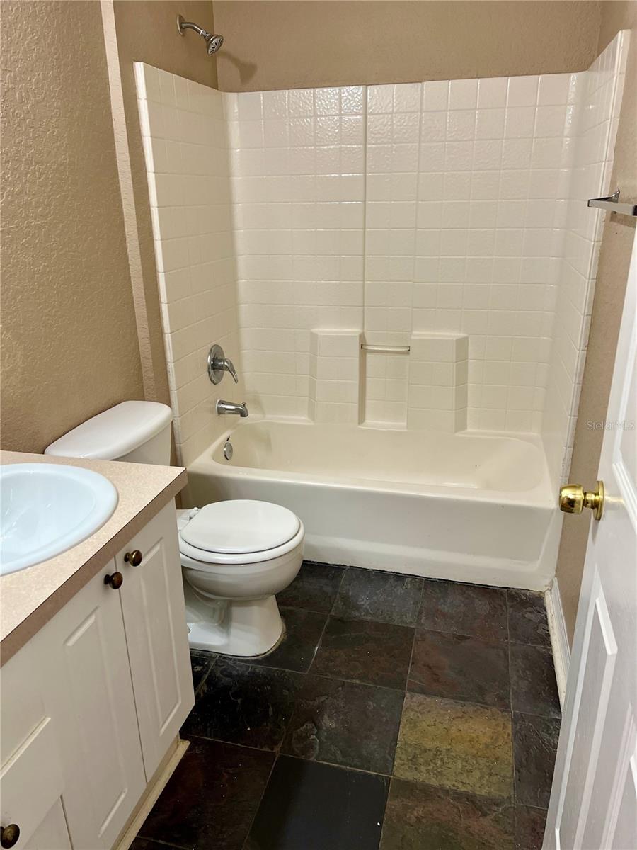 CRESCENT PLACE AT LAKE LOTUS CONDO - Residential Lease