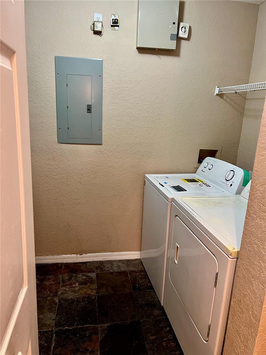 CRESCENT PLACE AT LAKE LOTUS CONDO - Residential Lease