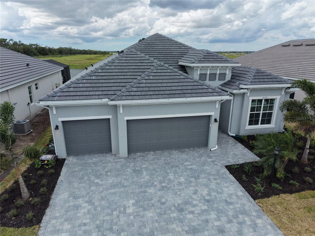 Photo of 6028 Mound Key Run, Lakewood Ranch, FL 34211 (MLS # A4706886)