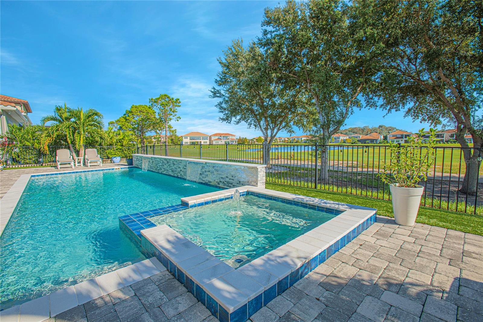 EAGLE CREEK - Residential