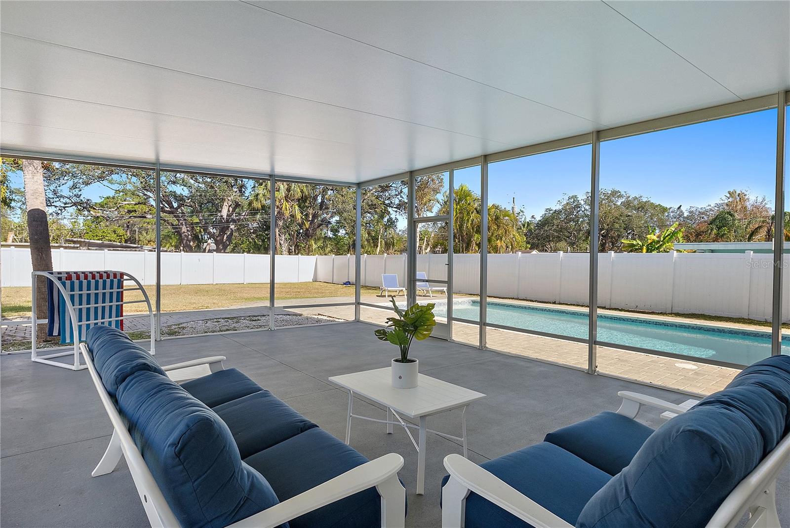 PASADENA ON THE GULF SEC B - Residential Lease