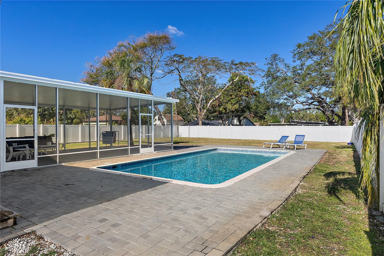 PASADENA ON THE GULF SEC B - Residential Lease