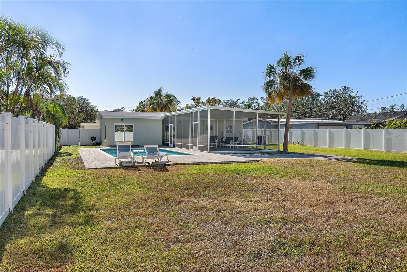 PASADENA ON THE GULF SEC B - Residential Lease