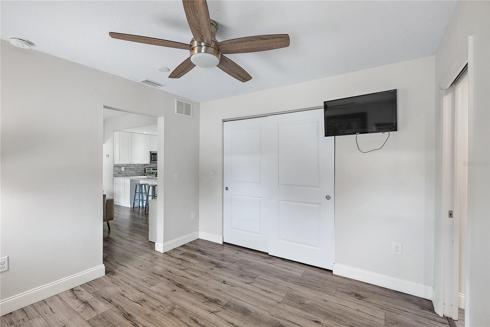 PASADENA ON THE GULF SEC B - Residential Lease