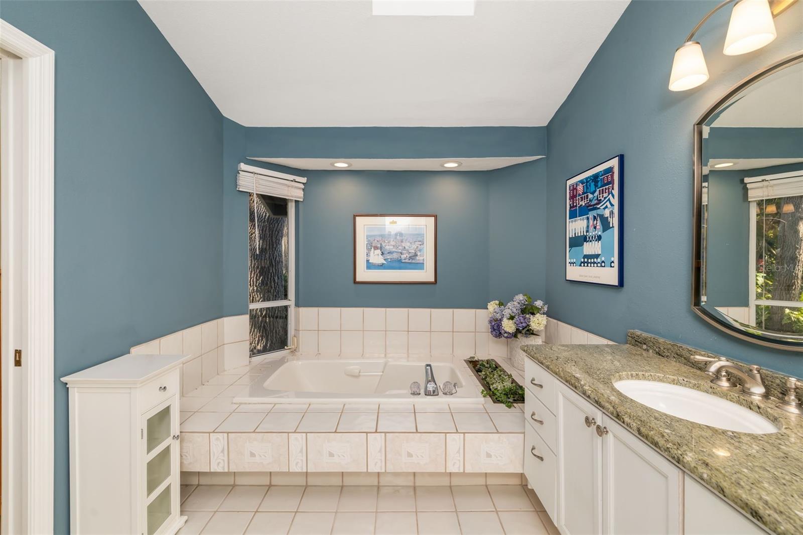 LONGWOOD VILLAS - Residential