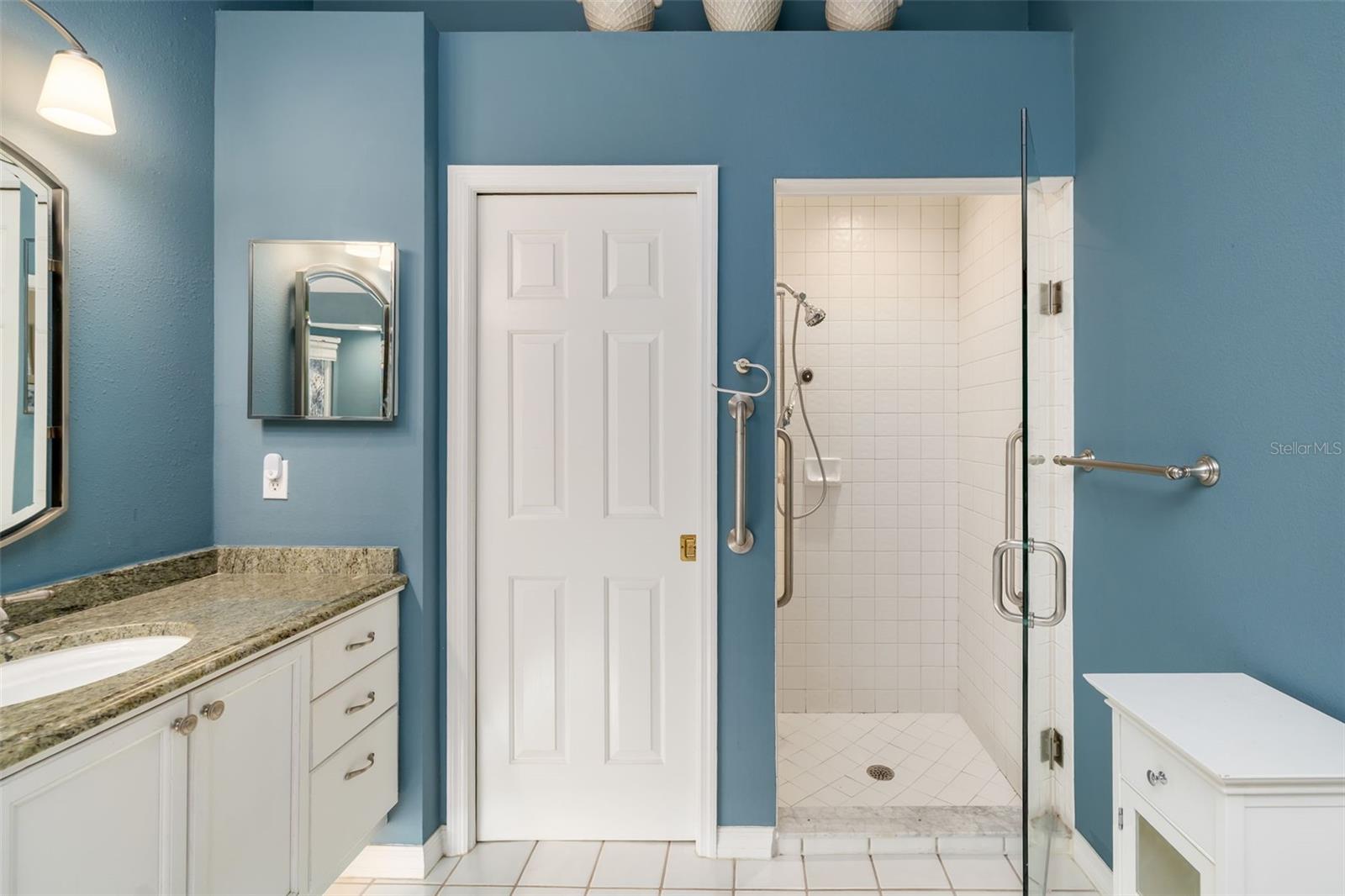 LONGWOOD VILLAS - Residential