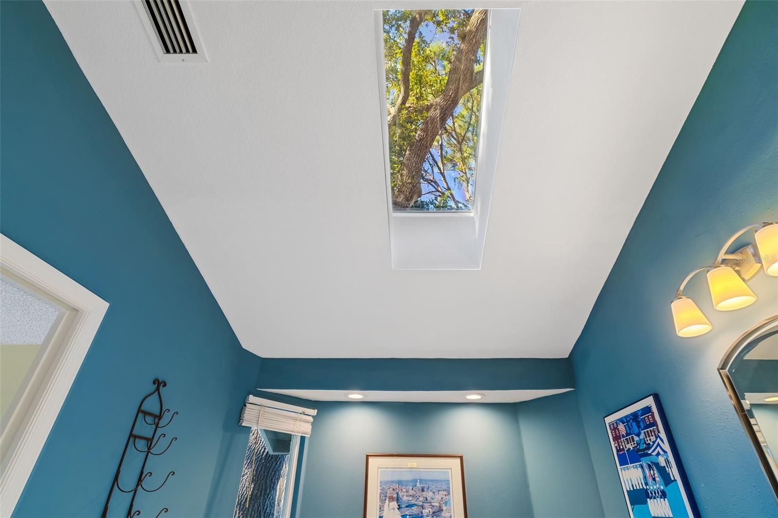 LONGWOOD VILLAS - Residential