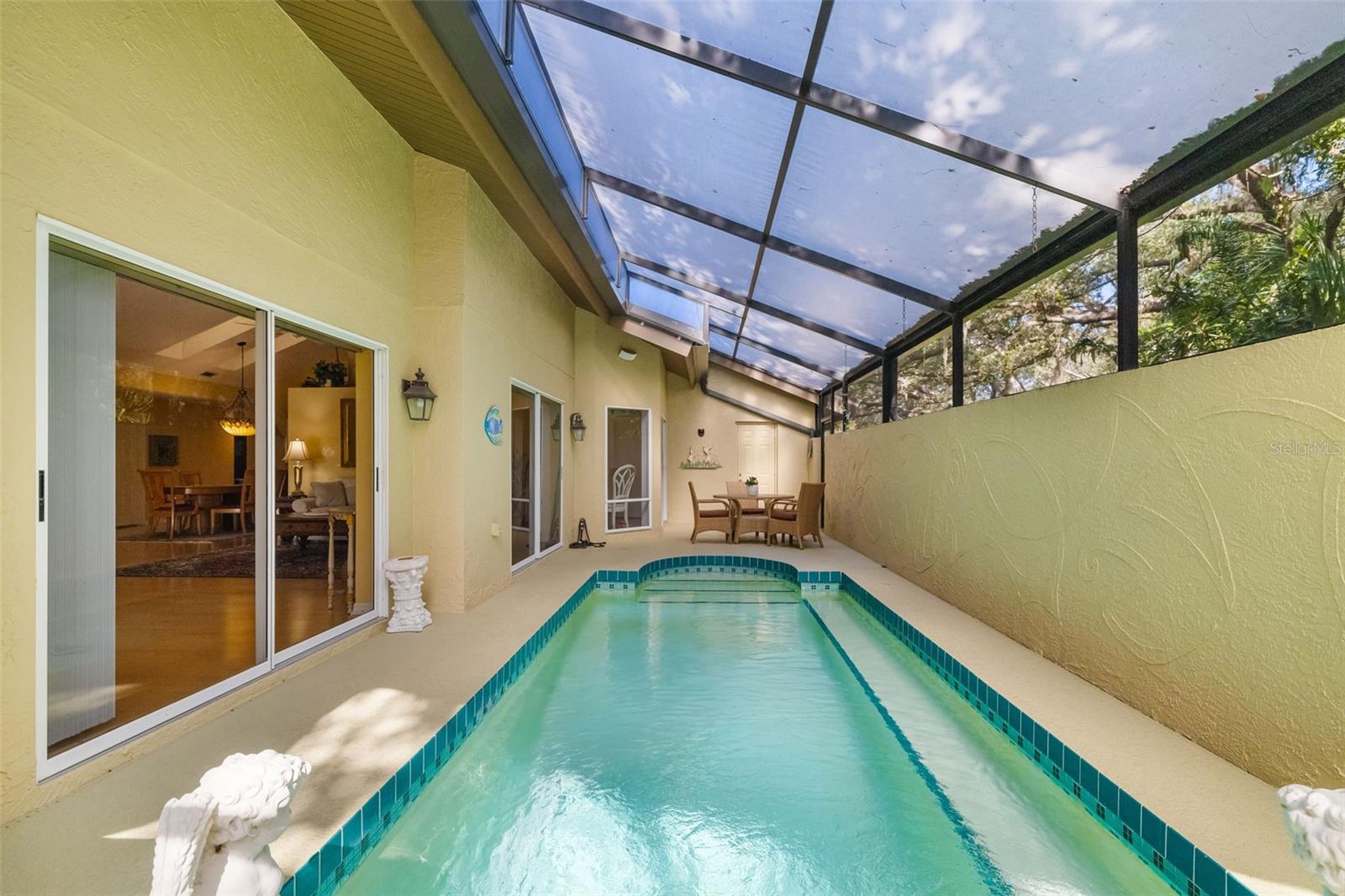 LONGWOOD VILLAS - Residential