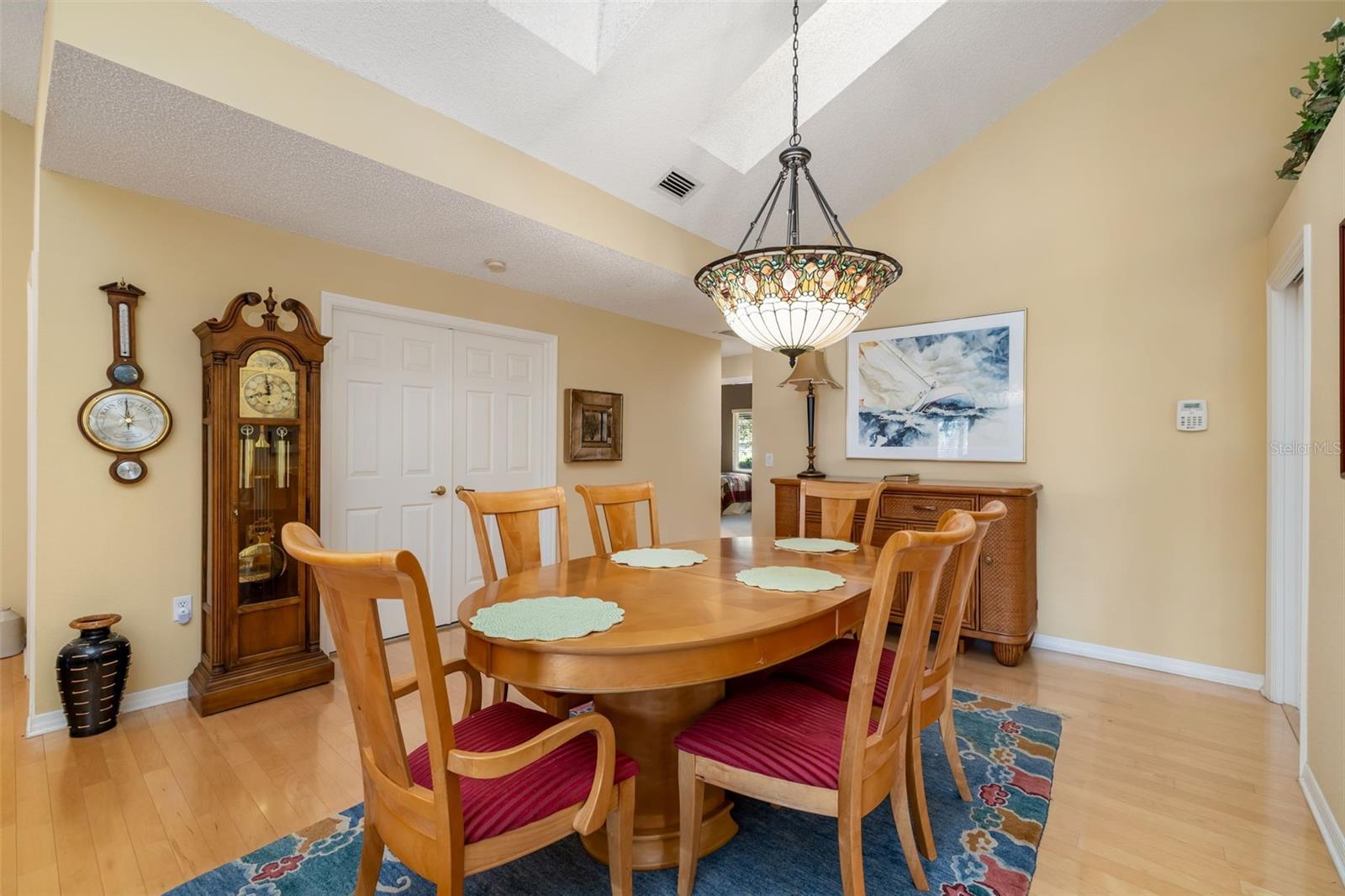 LONGWOOD VILLAS - Residential