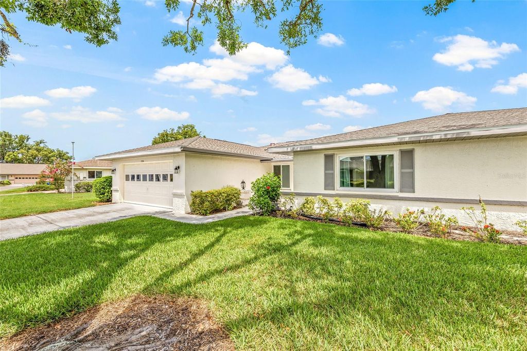 Photo of 2306 Lancaster Drive, Sun City Center, FL 33573 (MLS # L4954368)