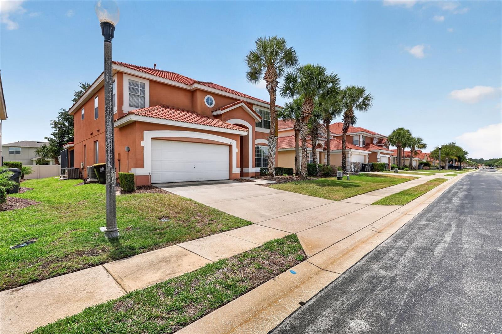 928 SOLANA CIRCLE