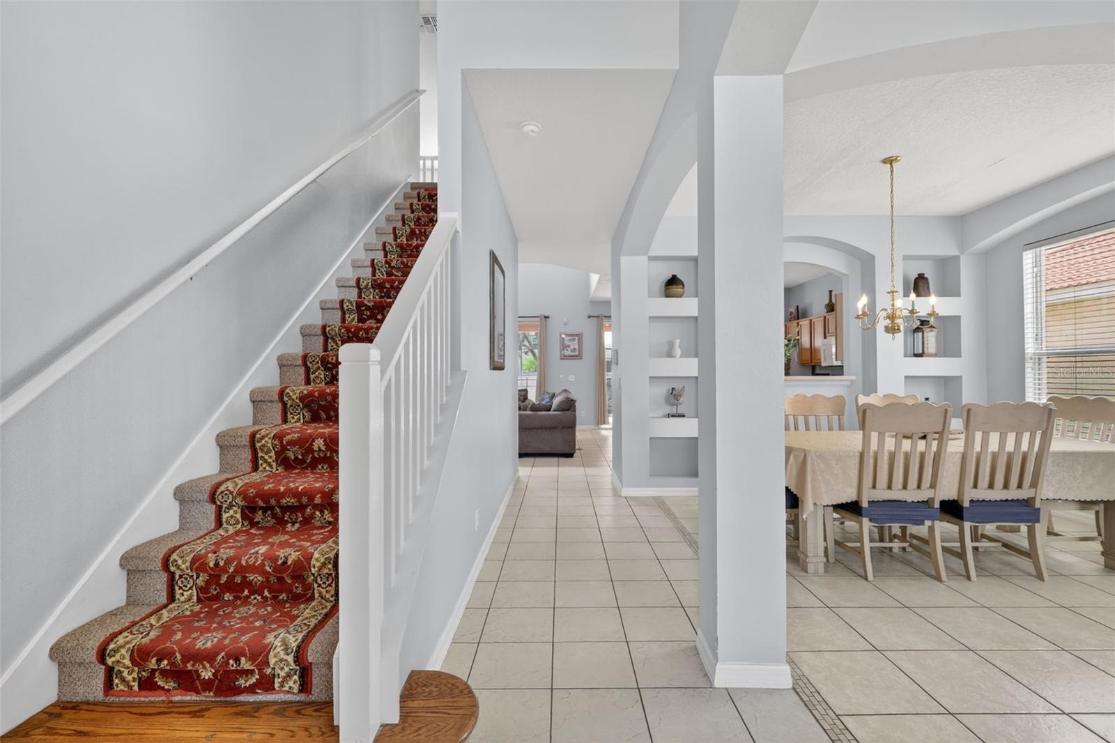 928 SOLANA CIRCLE