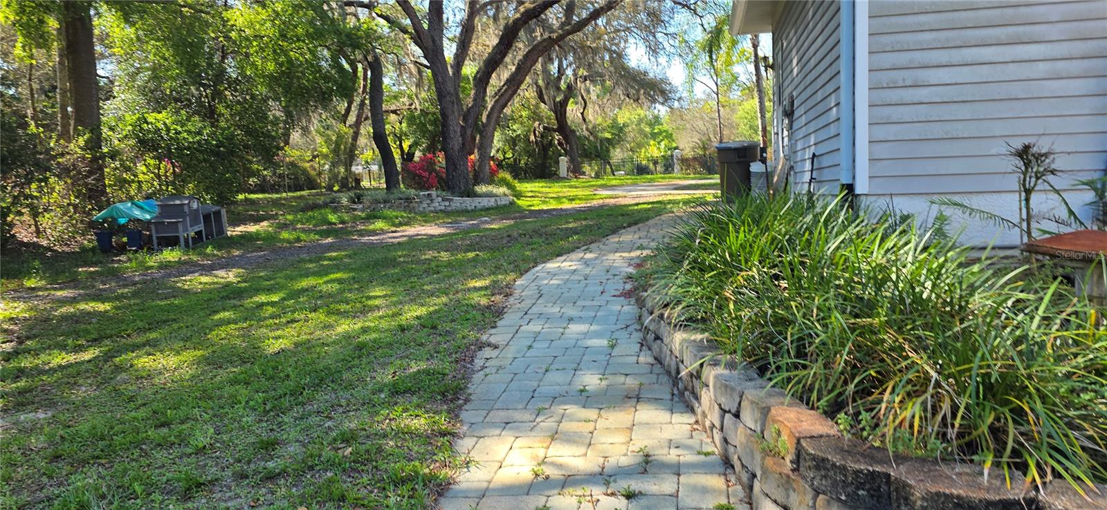 LAKEWOOD ACRES - Residential