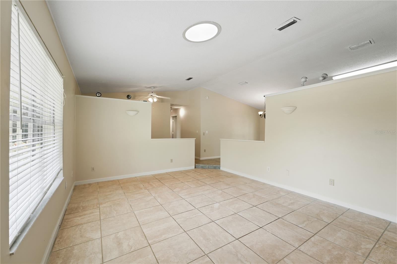 HILLCREST UR SUB - Residential
