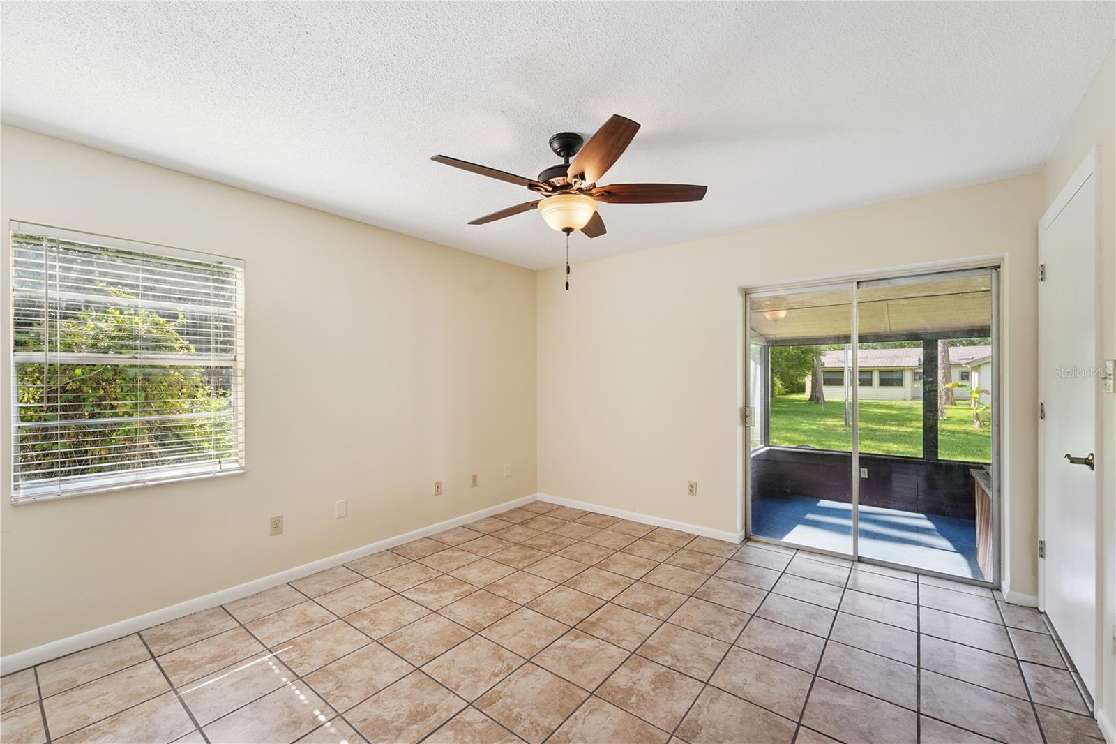 HILLCREST UR SUB - Residential