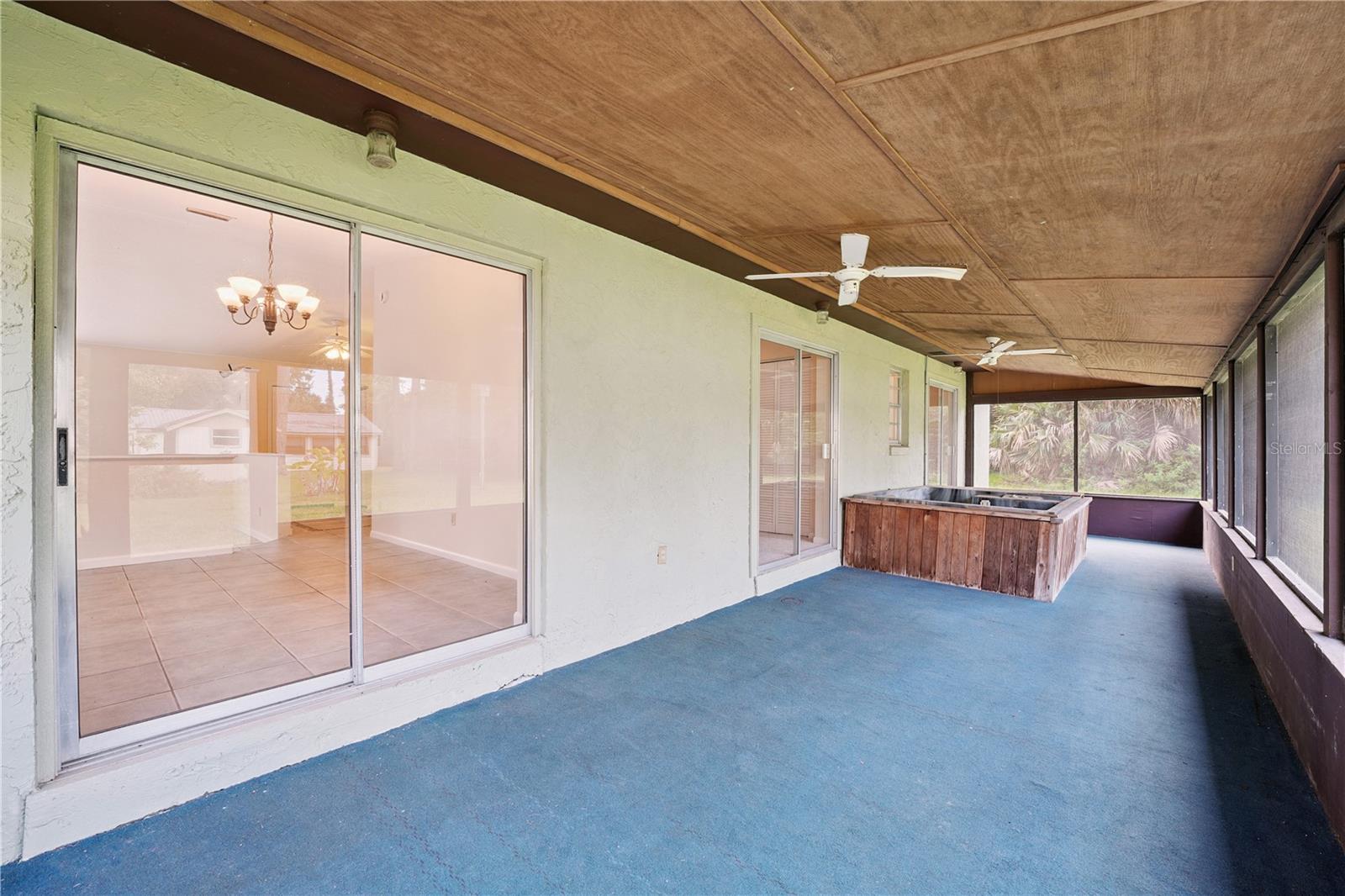 HILLCREST UR SUB - Residential