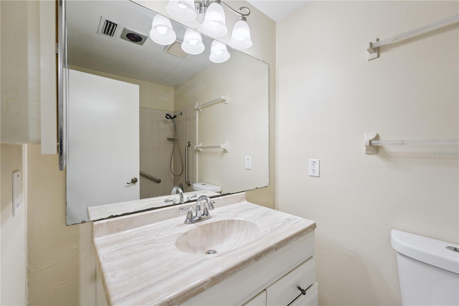 HILLCREST UR SUB - Residential