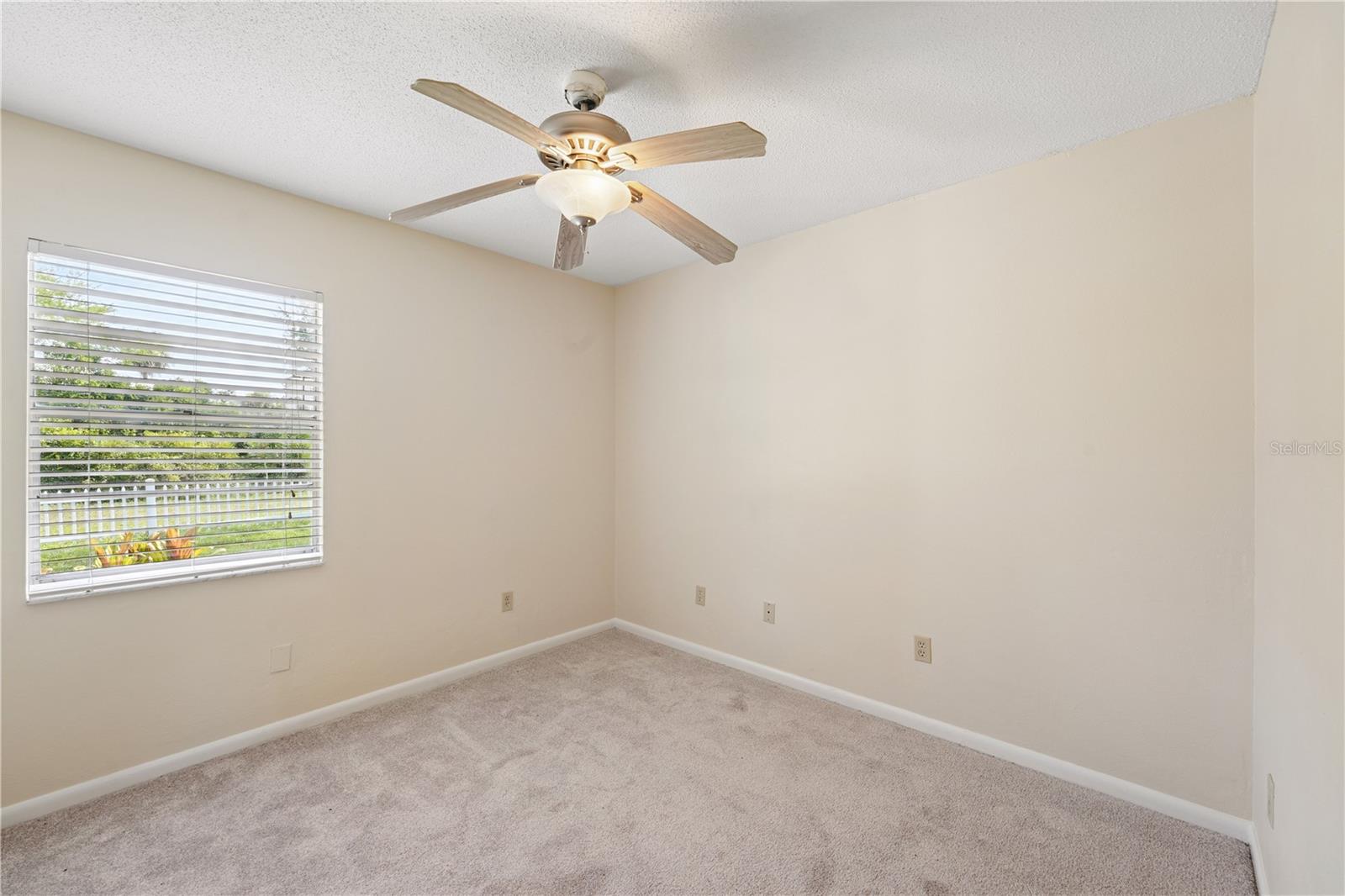 HILLCREST UR SUB - Residential