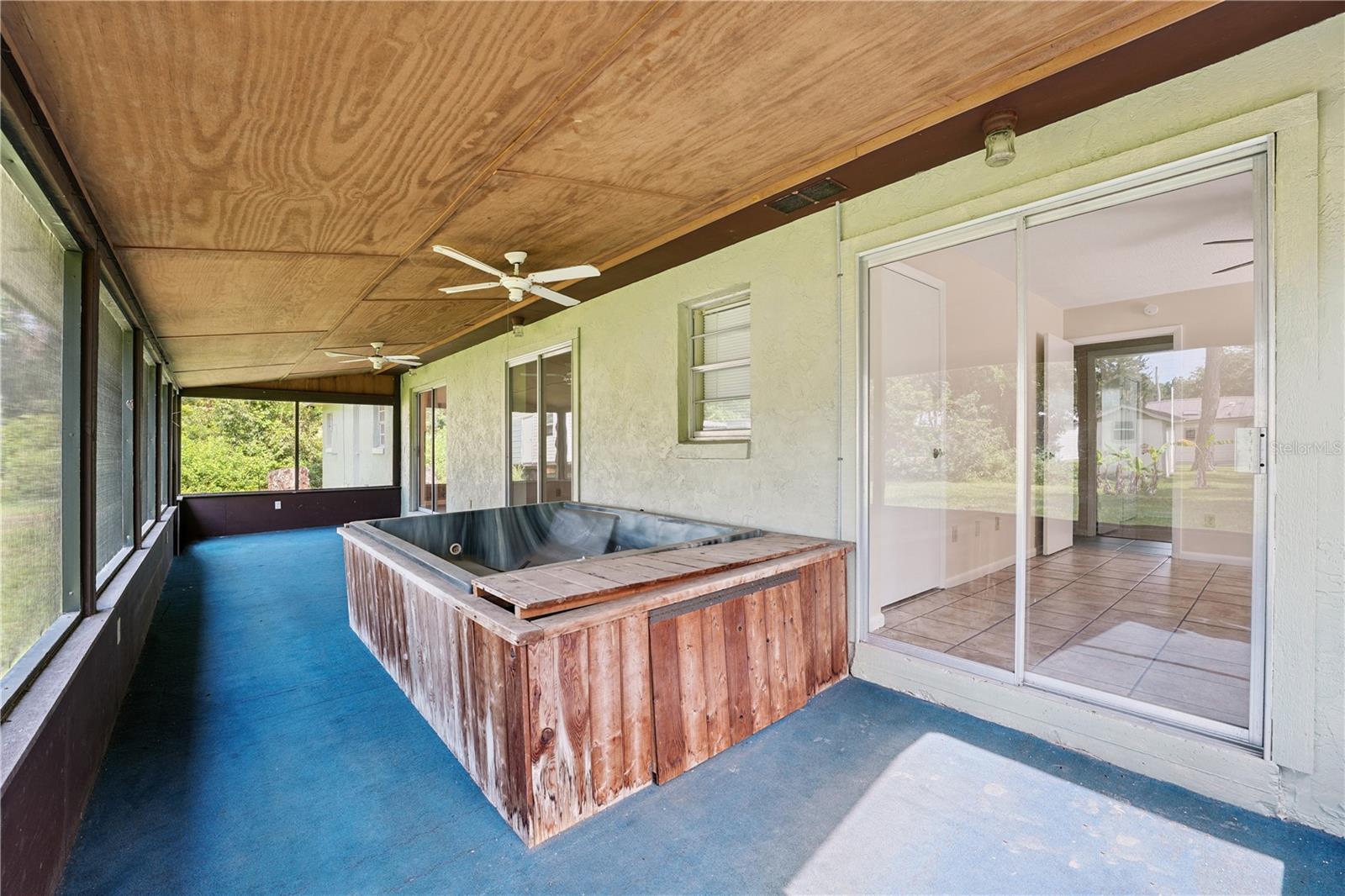 HILLCREST UR SUB - Residential