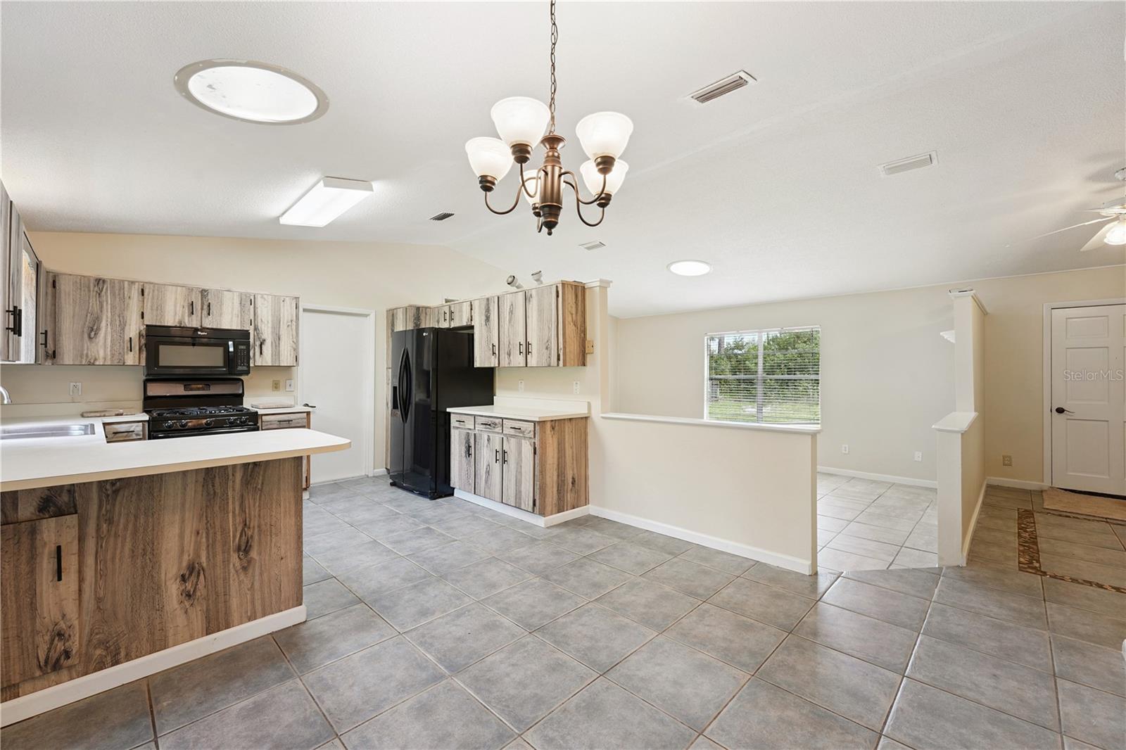 HILLCREST UR SUB - Residential