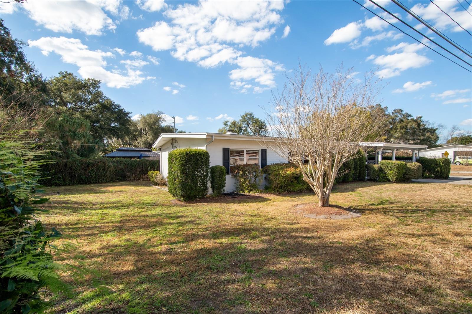 3302 S CRYSTAL LAKE DRIVE