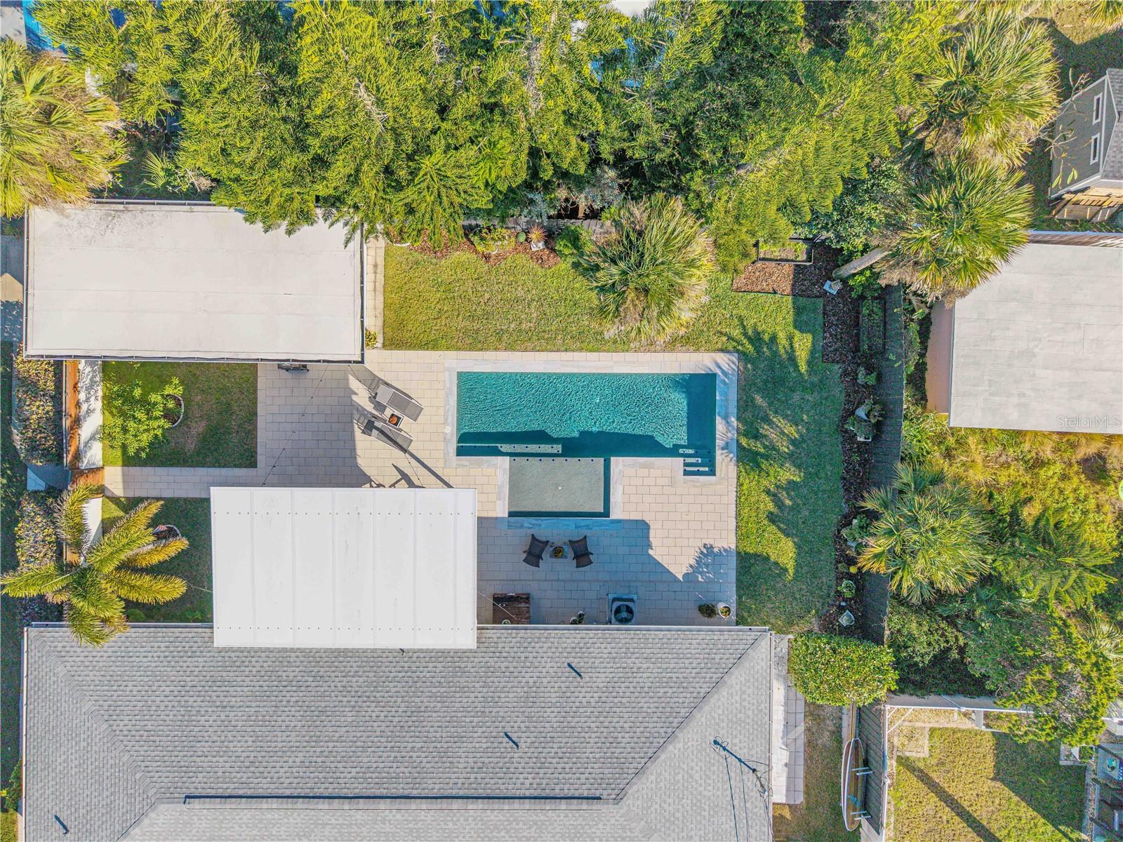 905 N PENINSULA AVENUE