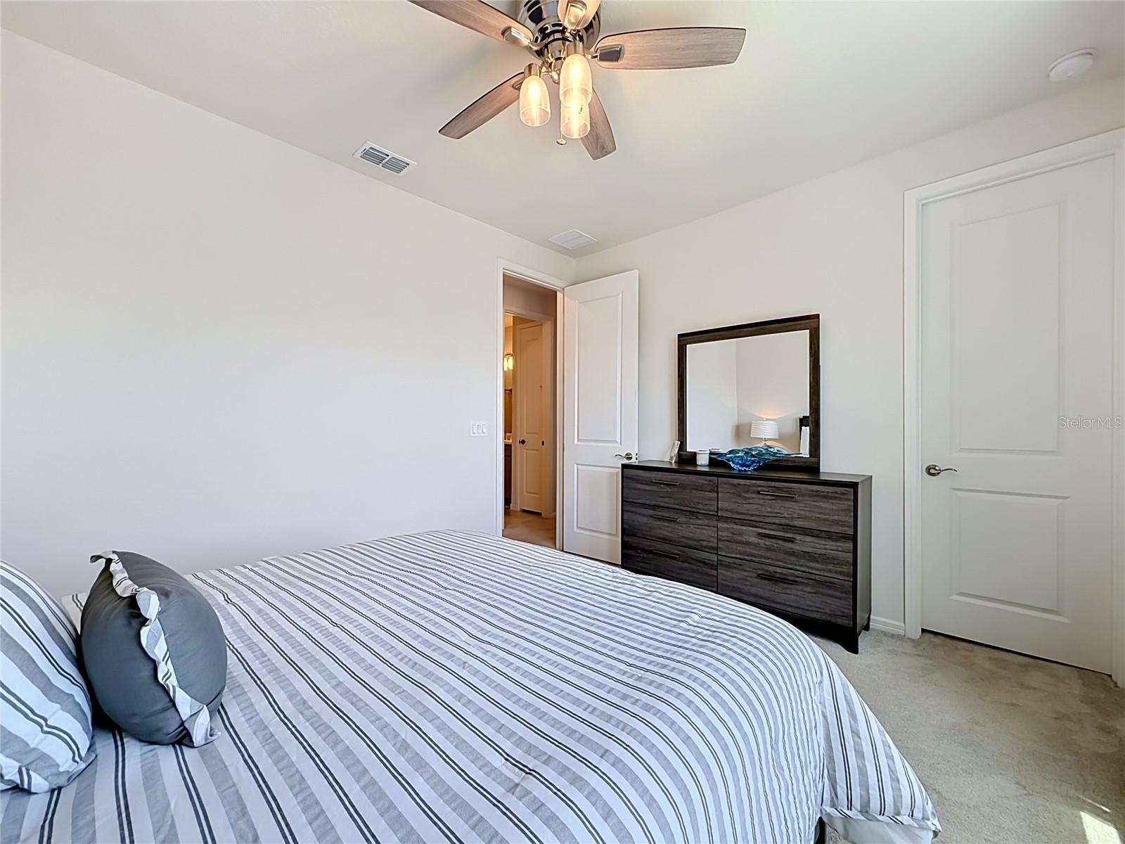 ISLES/LK NONA PH 1B - Residential