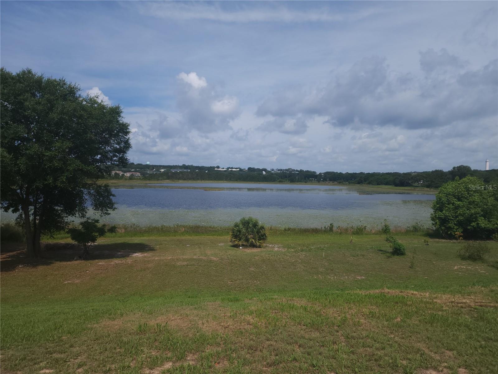 912 N JACKS LAKE ROAD