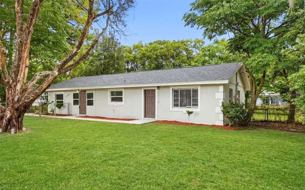 Photo of 1715 Sunset Drive, Longwood, FL 32750 (MLS # O6412253)