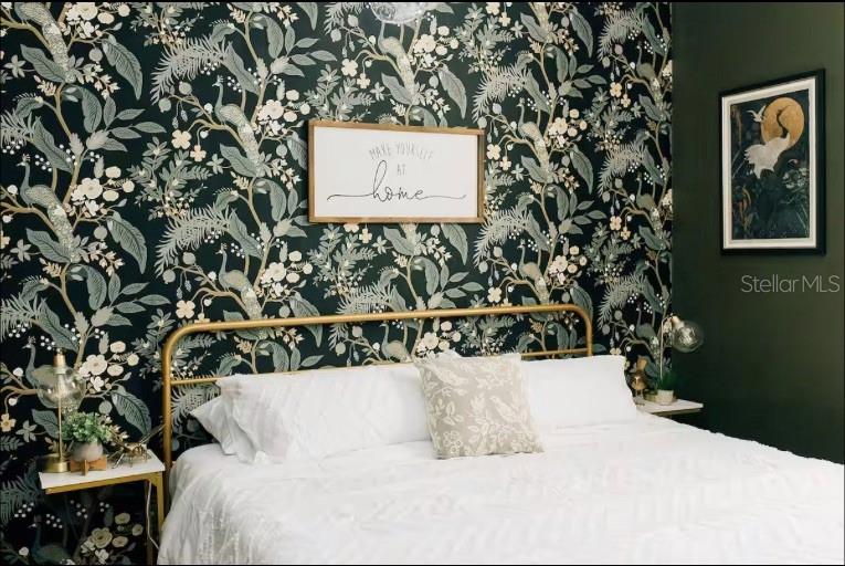 SUBURB ROYAL - Residential Lease