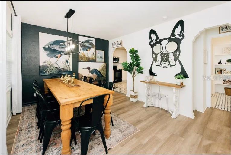 SUBURB ROYAL - Residential Lease