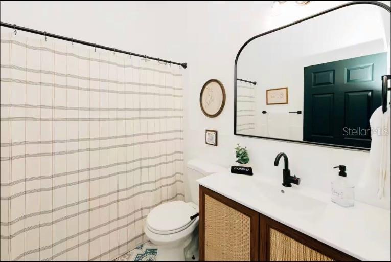 SUBURB ROYAL - Residential Lease