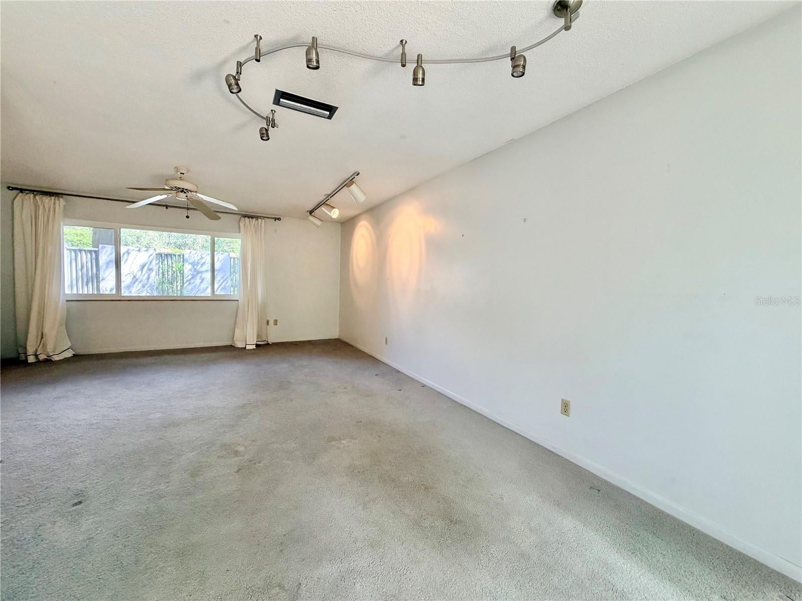 4003 NW 34TH PLACE