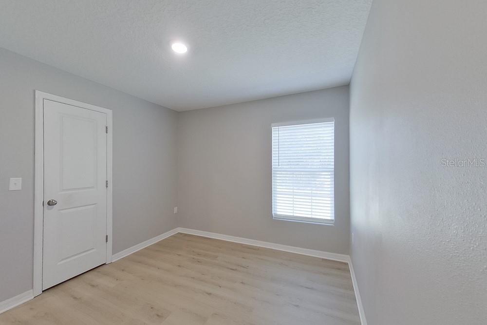 CITRUS SPGS UNIT 21 - Residential Lease