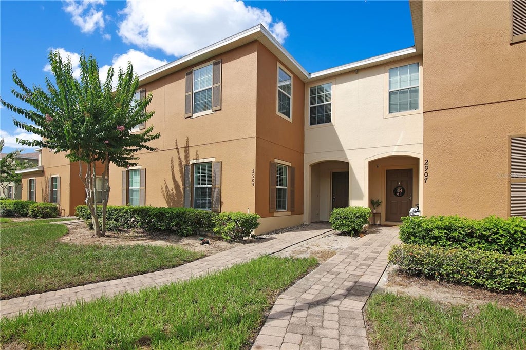 Photo of 2905 Sunstone Drive, Kissimmee, FL 34758 (MLS # O6415677)