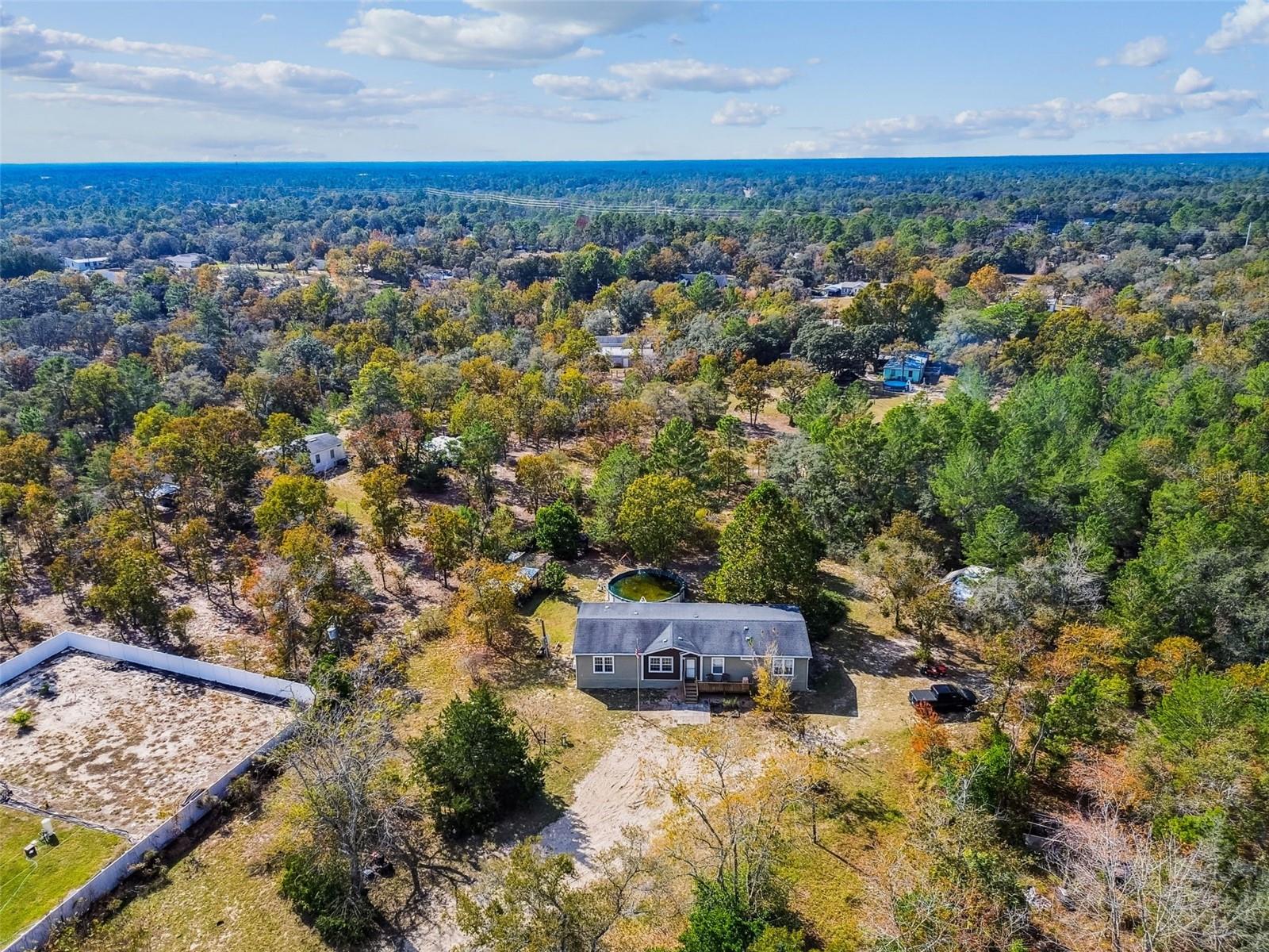 ROYAL HILLS - Residential