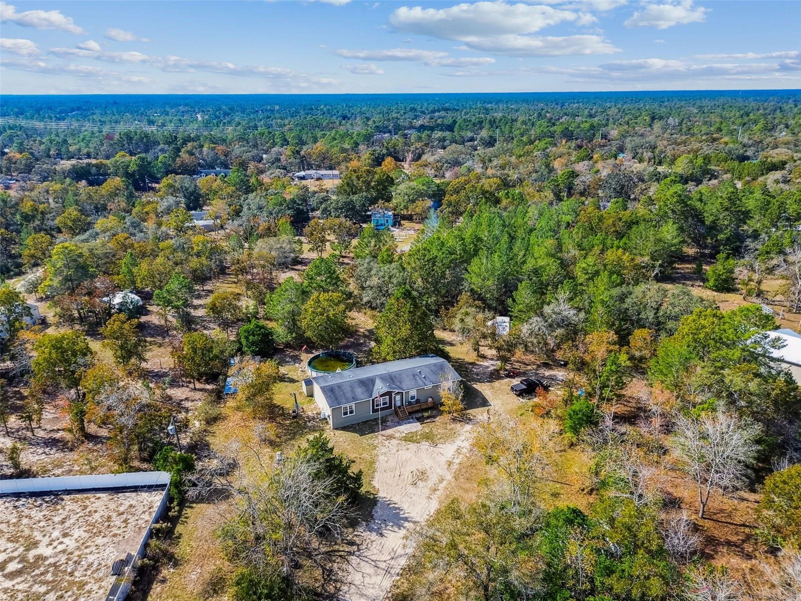 ROYAL HILLS - Residential